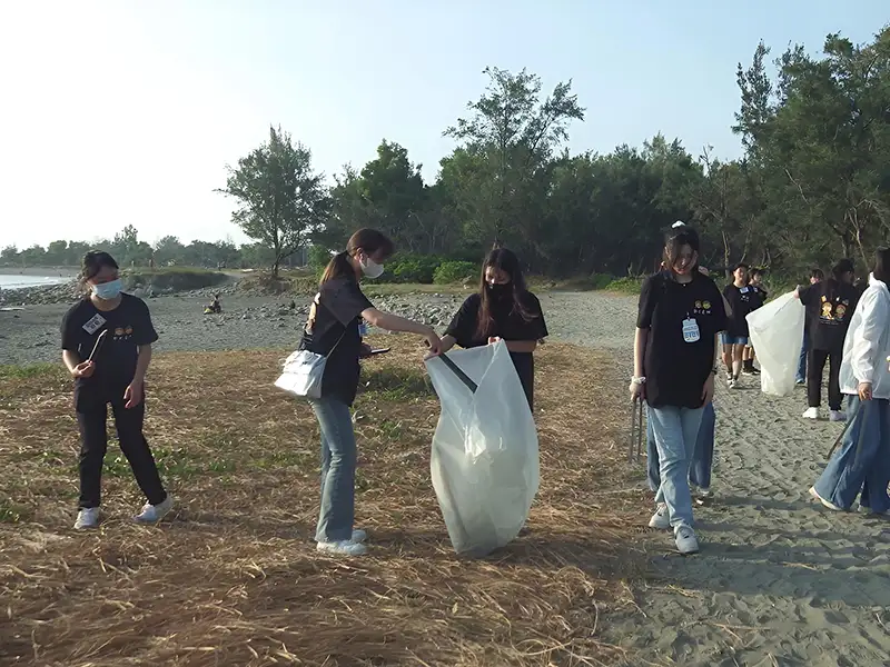 嘉藥幼保系淨灘行動 用行動守護海洋