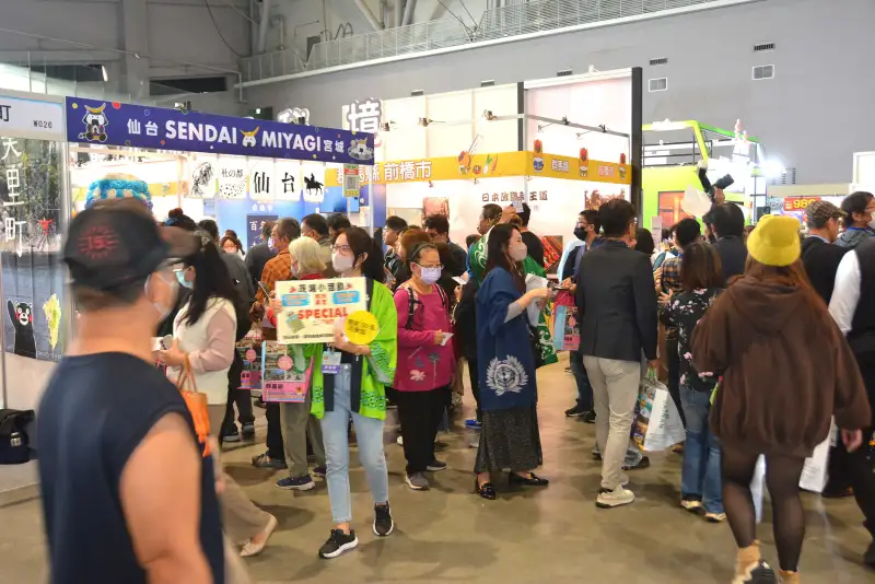 大陸宣布「禁日令」後 大台南國際旅展日本主題館前盛況空前