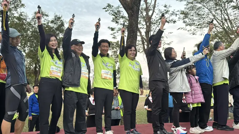 臺南國際馬拉松熱力登場　中華醫大師生校友666人組團參賽