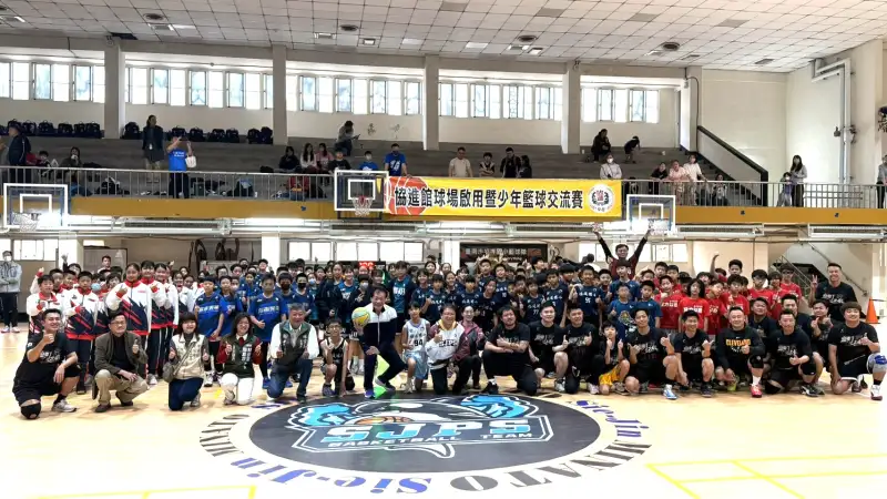 中西區協進館籃球場地面全面更新獲各界一致好評