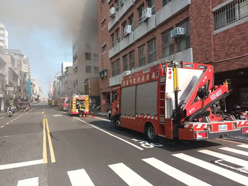 台南中西區鐵皮加蓋建物起火　火勢迅速撲滅仍造成1人不治