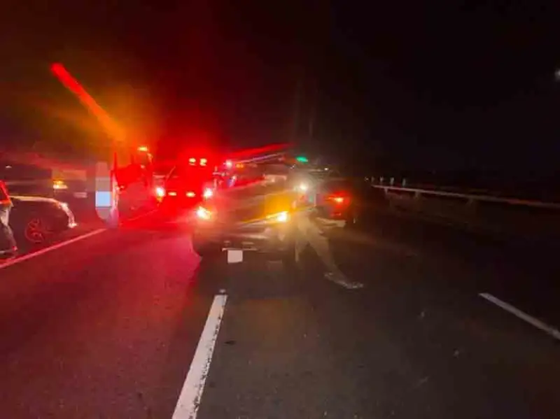 國道夜間行車釀憾事　公警籲注意車前狀態、保持安全距離