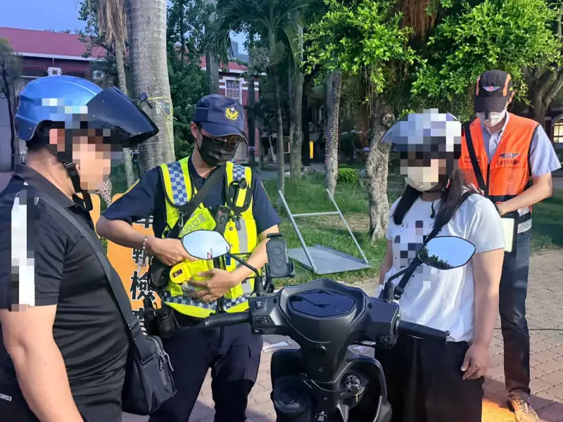 排氣管炸街擾民  台南監警環聯手夜間稽查不手軟