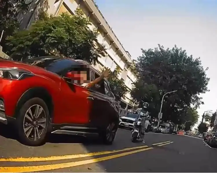 孕婦突然出血  前鎮警秒開道護送就醫  