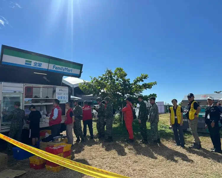 停車就能變便利商店！崑山科大研發防災電動車展現新應用