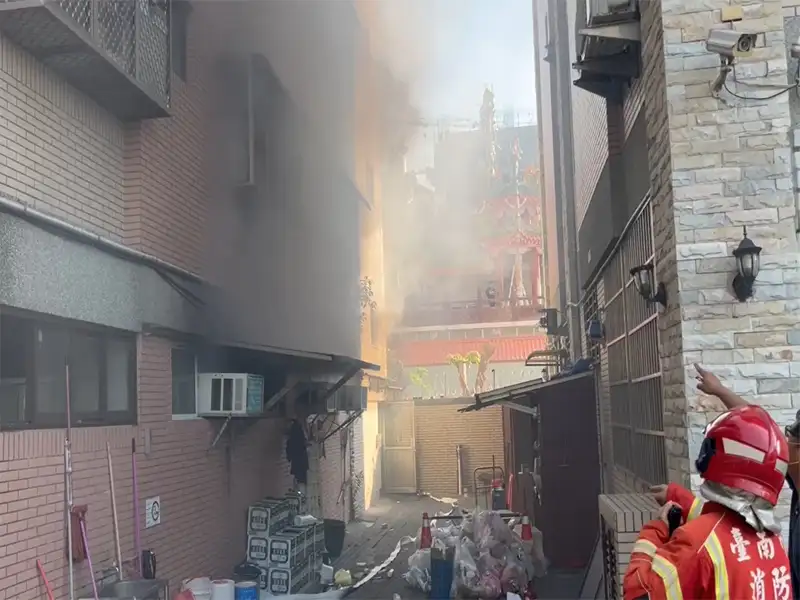 移工宿舍清晨驚魂！306人急撤離 8人靠緩降機逃生
