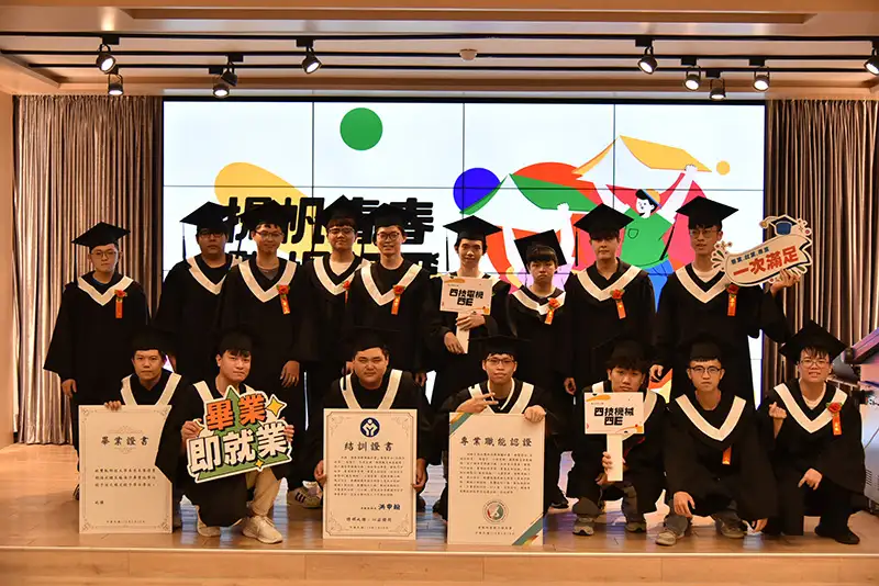 學經歷雙收 勞動部雙軌生「畢業即就業」