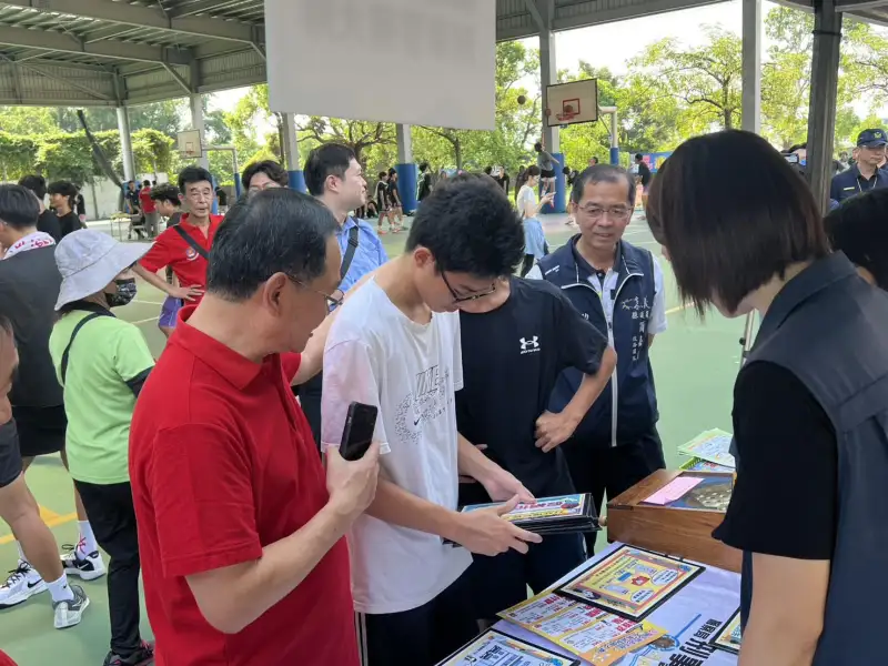 觀光結合反詐宣導 民雄警要讓暑假回憶只有美好